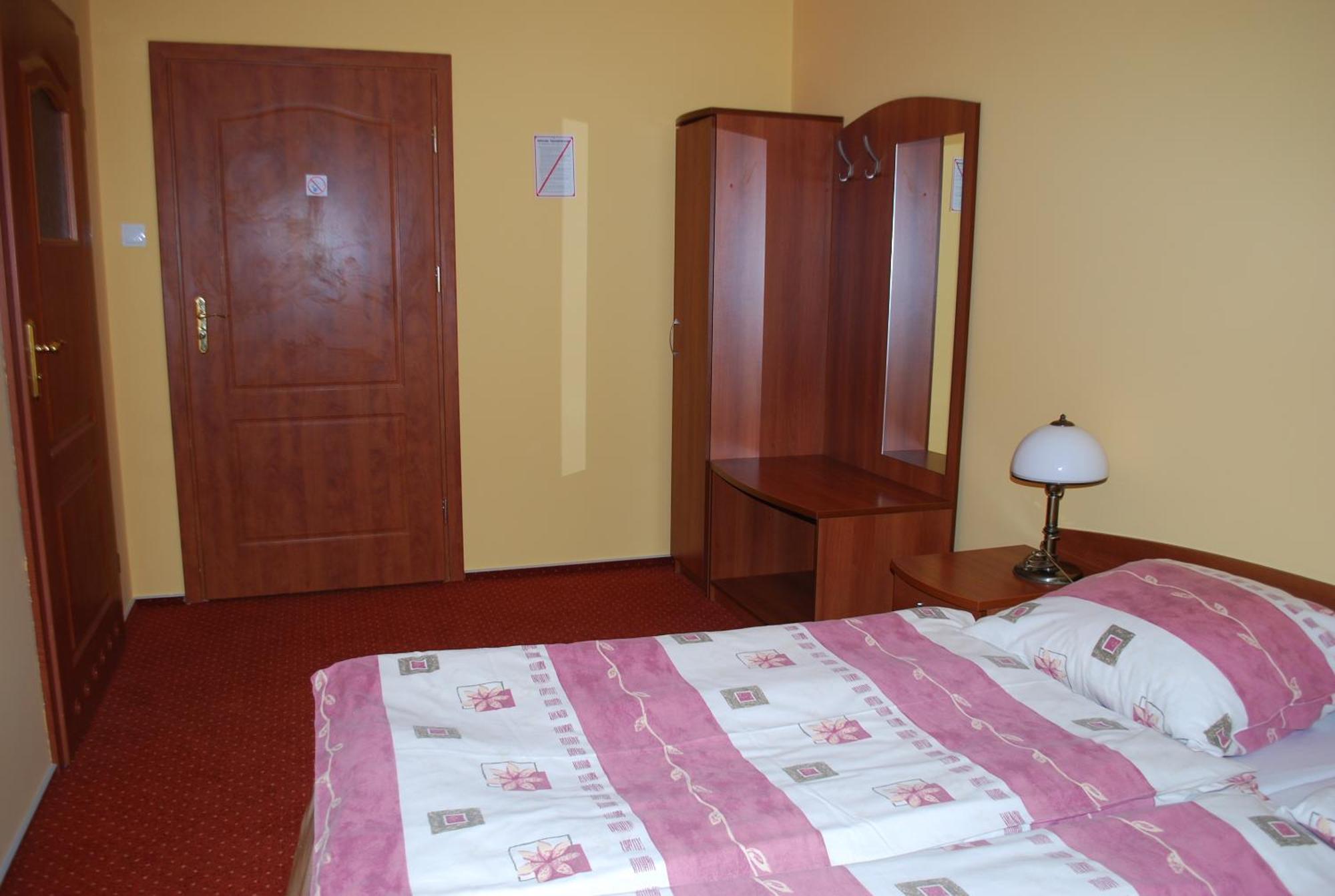 Hotel Anka Slubice  Bagian luar foto