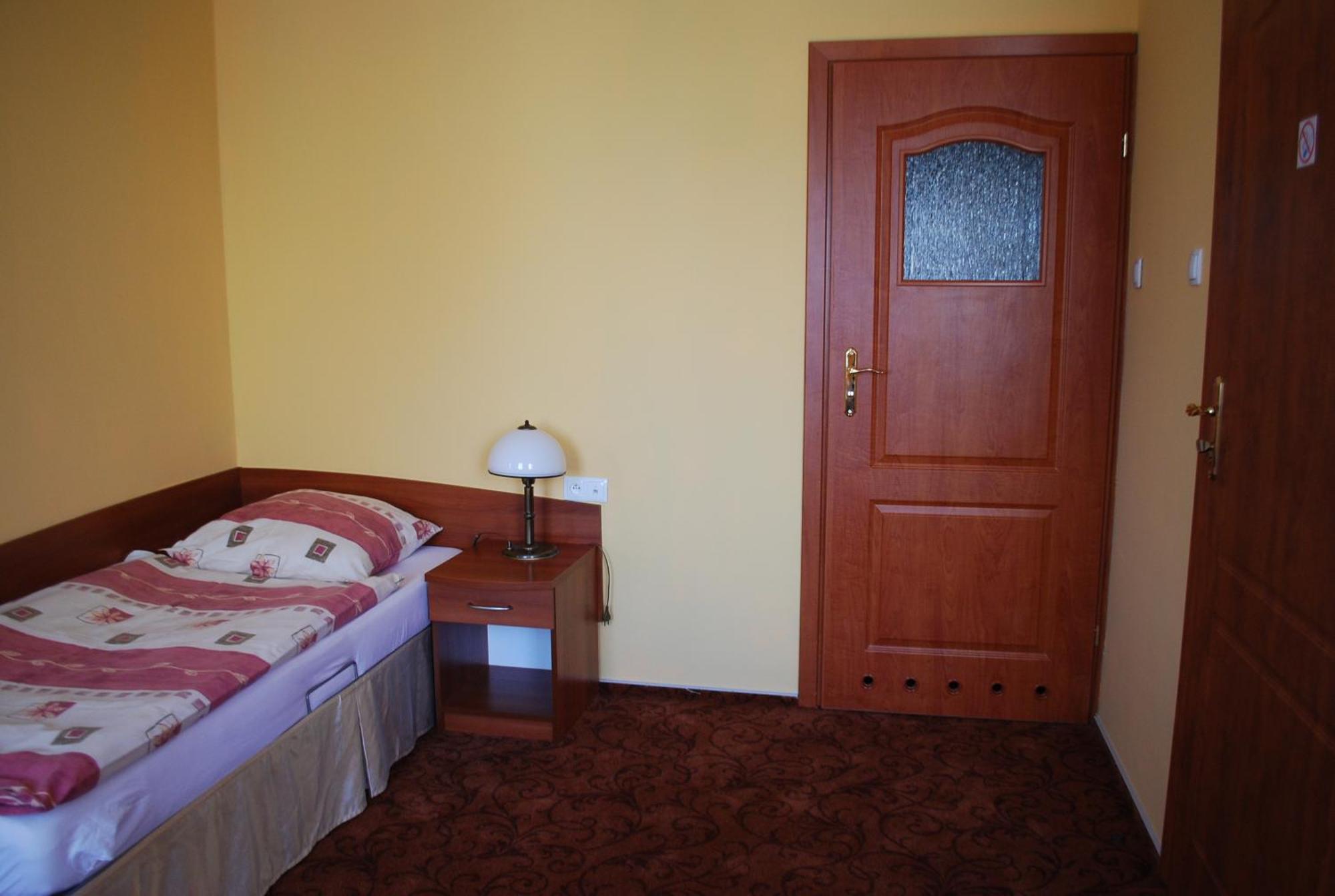 Hotel Anka Slubice  Bagian luar foto