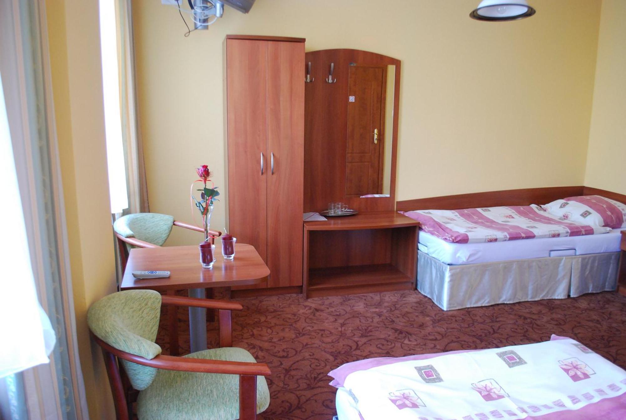 Hotel Anka Slubice  Bagian luar foto