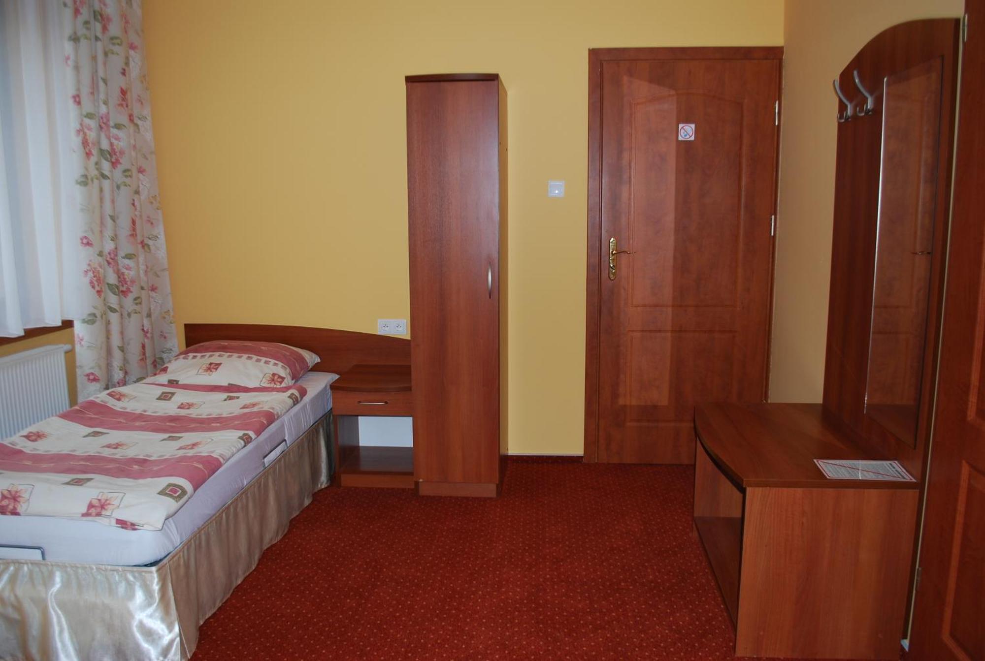 Hotel Anka Slubice  Bagian luar foto