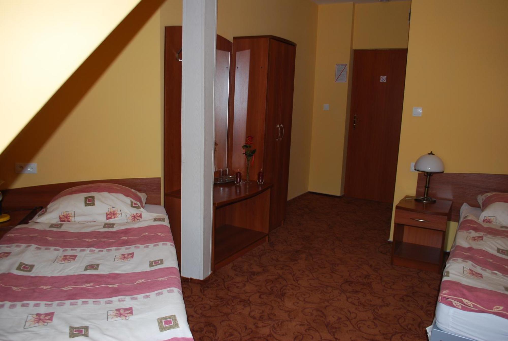 Hotel Anka Slubice  Bagian luar foto