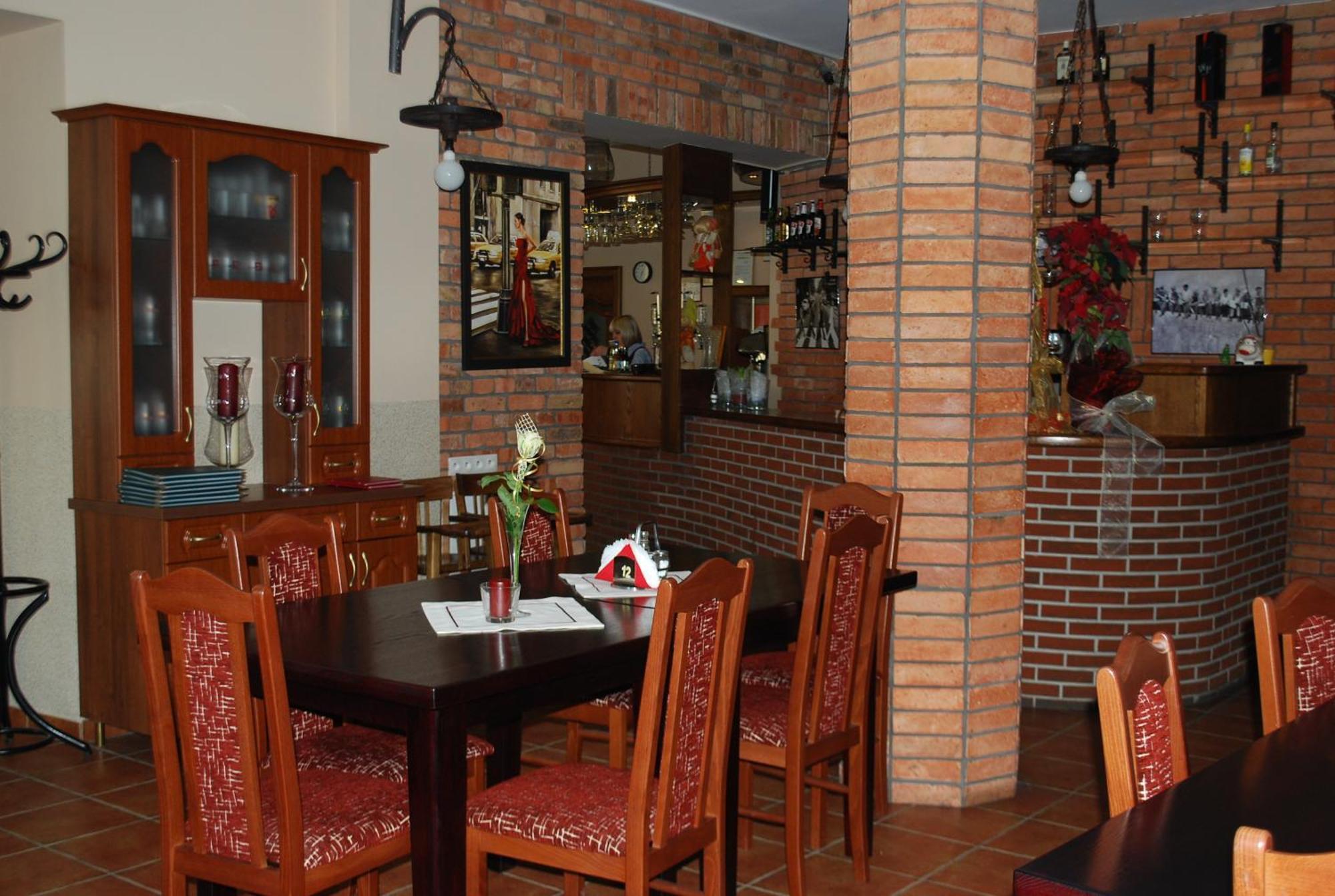 Hotel Anka Slubice  Bagian luar foto
